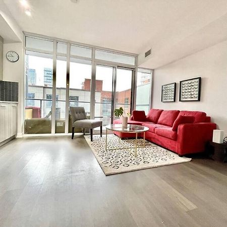 Gorgeous Downtown Condo Toronto Exterior foto